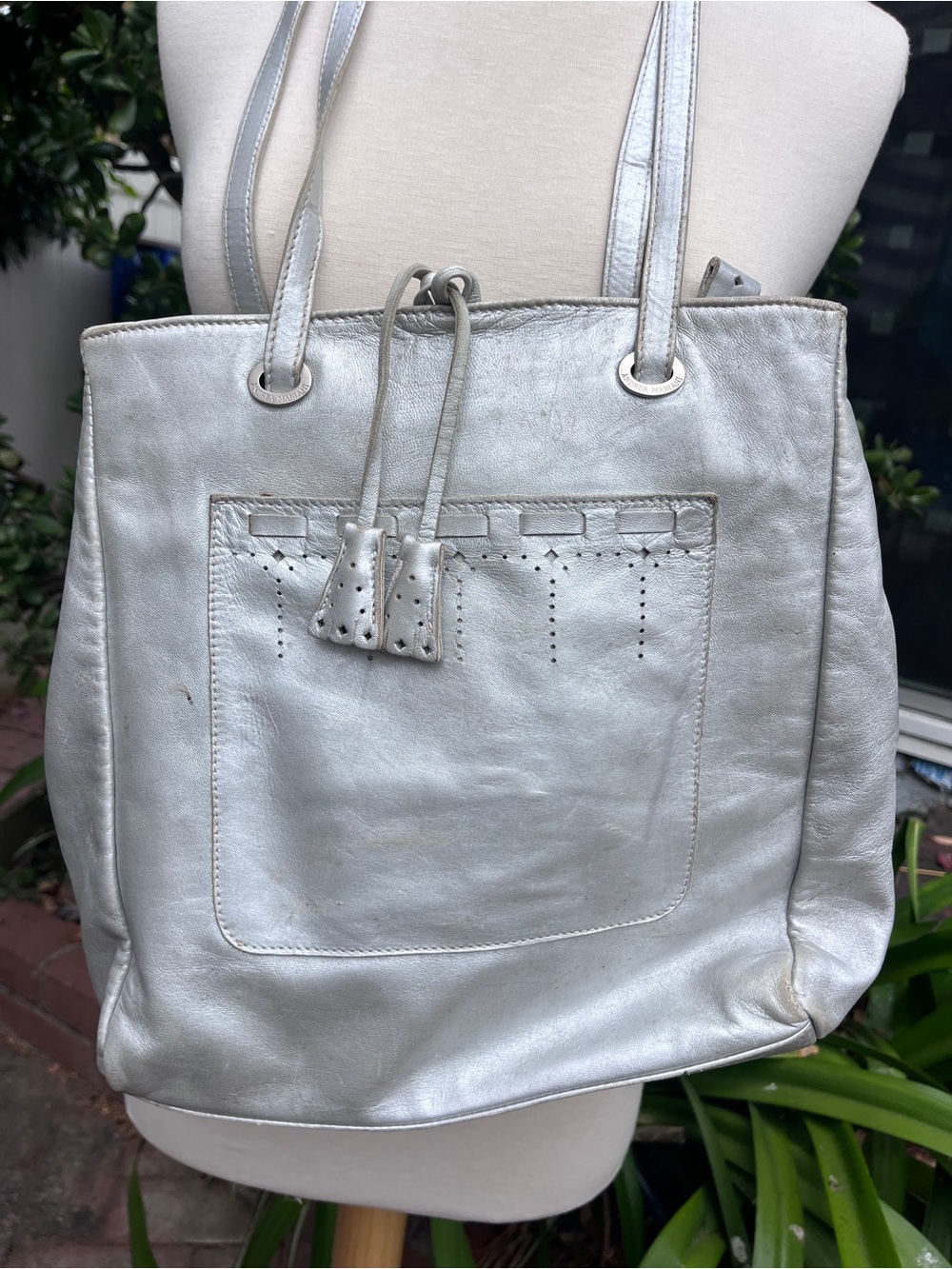 Andrea Mabiani made in Italy Metallic Silver Women's Shoulder Handbag